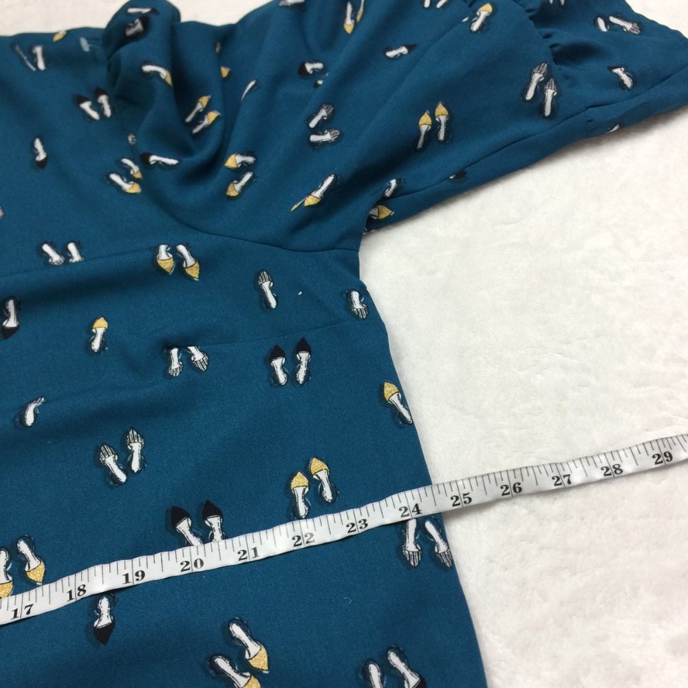 Apt 9 Blouse Top XXL 2XL Womans Blue Shoe Print Long Flare Bell Sleeve Ruffle - Picture 13 of 15